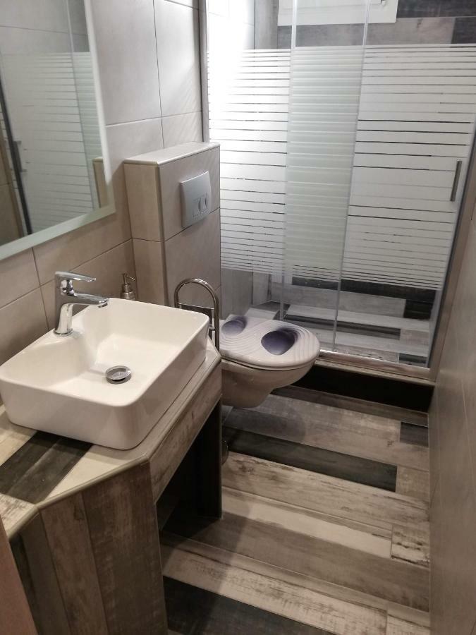 Haus Viktoria 2 Apartment Лименас Екстериор снимка